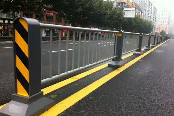 东光公路防撞护栏